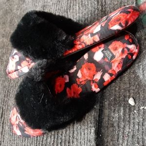 Victoria Secret Slipper/Slides
